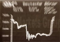 после сильного снижения на биржах