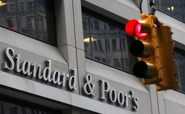 Пересмотрит ли S&P «мусорный рейтинг» России? Пересмотрит ли S&P «мусорный рейтинг» России?