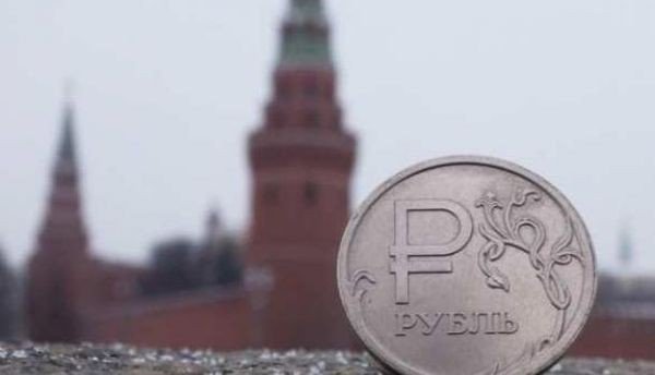 Курс доллара: Геополитика и ожидание решения ФРС держат рубль в напряжении Курс доллара: Геополитика и ожидание решения ФРС держат рубль в напряжении
