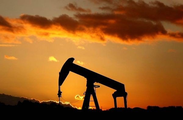 Нефть: риски падения курса по-прежнему преобладают Нефть: риски падения курса по-прежнему преобладают