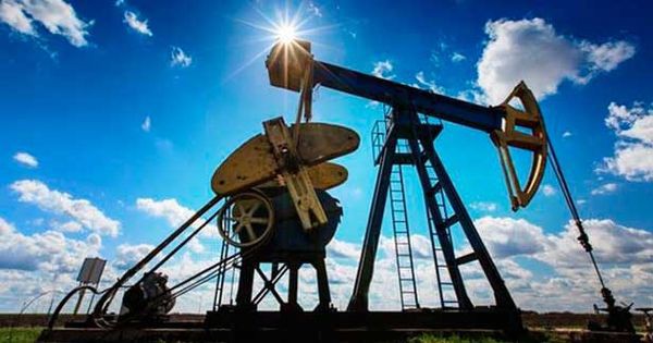 Обвал цены на нефть не оставил рублю шансов Обвал цены на нефть не оставил рублю шансов