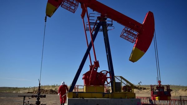 Курс нефти: Попытка роста выше 74 долларов сорвалась Курс нефти: Попытка роста выше 74 долларов сорвалась