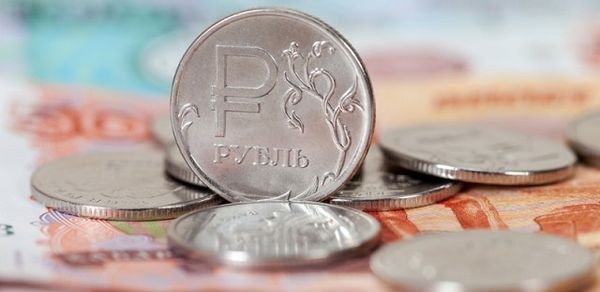 Рубль готов идти за нефтью Рубль готов идти за нефтью