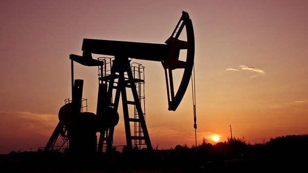 Курс нефти Brent показал рекордный за два месяца скачок на 3% Курс нефти Brent показал рекордный за два месяца скачок на 3%