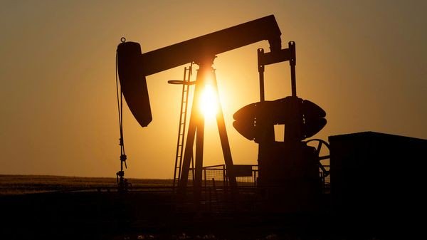 Курс нефти вдохновляет российские акции Курс нефти вдохновляет российские акции