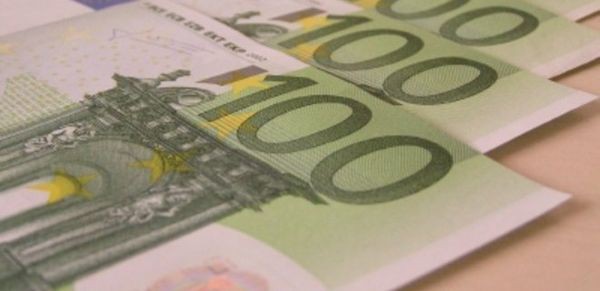 Курс евро обвалился после заявления канцлера Германии Ангелы Меркель Курс евро обвалился после заявления канцлера Германии Ангелы Меркель