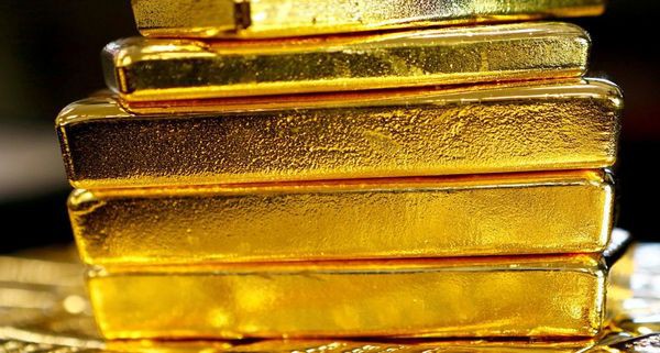 Стоимость золота достигла максимумов и нацелилась на 1300 долларов Стоимость золота достигла максимумов и нацелилась на 1300 долларов