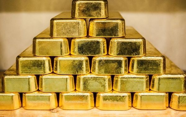 Курс золота растет на покупках драгметаллов Китаем Курс золота растет на покупках драгметаллов Китаем