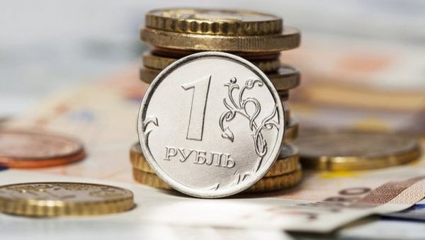 Рубль приготовился падать на санкционной риторике Рубль приготовился падать на санкционной риторике