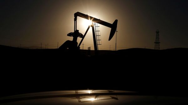 Нефть прибавила еще 1% закрывшись выше 67$ за баррель Нефть прибавила еще 1% закрывшись выше 67$ за баррель
