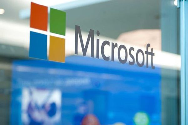 Microsoft разрывает сотрудничество с Huawei Microsoft разрывает сотрудничество с Huawei