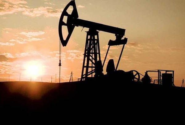 Цена нефти перешла к восстановлению и вернула 3% Цена нефти перешла к восстановлению и вернула 3%