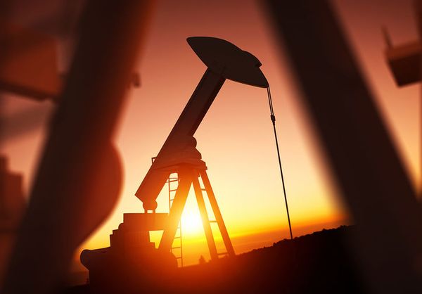 Курс нефти вырос до $63,50 на санкциях против Ирана Курс нефти вырос до $63,50 на санкциях против Ирана