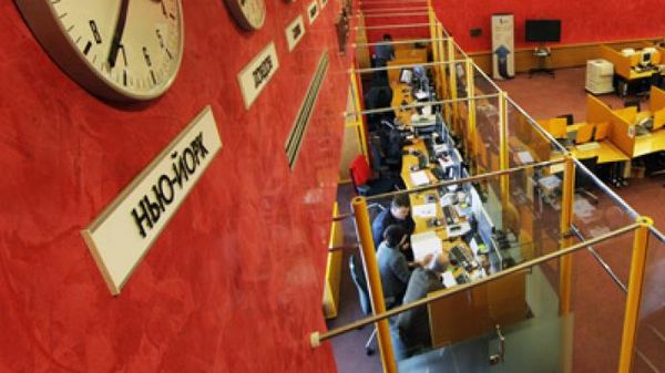 Российские фондовые индексы снова стремятся к рекордам Российские фондовые индексы снова стремятся к рекордам