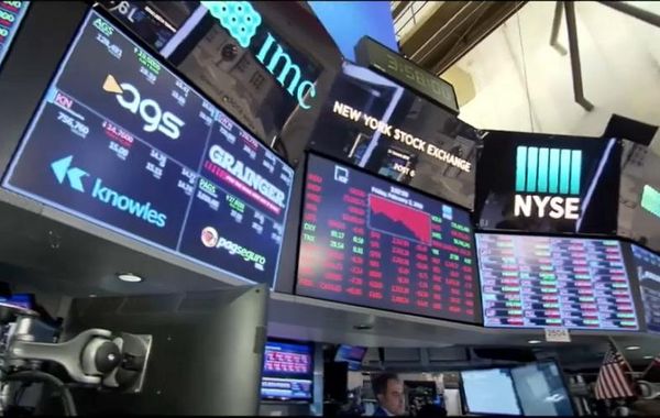 Фондовый рынок США вырос на 1.3% после твиттера Трампа Фондовый рынок США вырос на 1.3% после твиттера Трампа