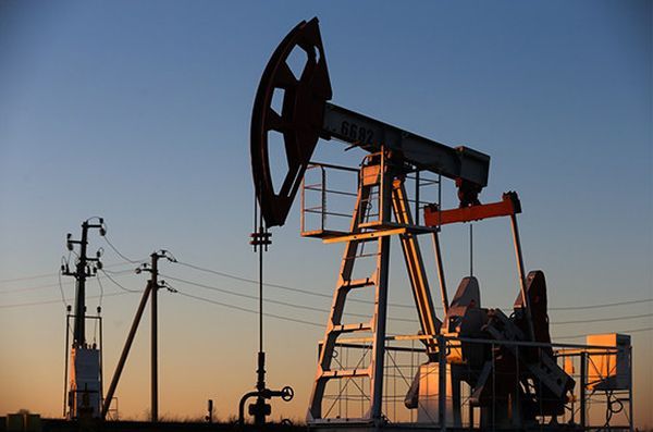 Курс нефти находится на отметке 60.74$ после отмены Трампом пошлин Курс нефти находится на отметке 60.74$ после отмены Трампом пошлин