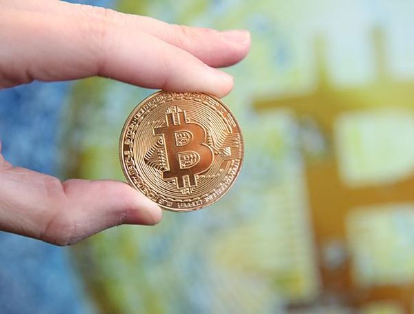 Криптовалюты дешевеют на заявлениях главы ФРС по Libra Криптовалюты дешевеют на заявлениях главы ФРС по Libra