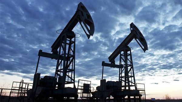 Курс нефти несет потери после публикации прогноза МВФ Курс нефти несет потери после публикации прогноза МВФ