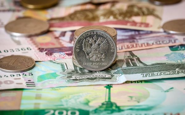 Рубль продолжает наслаждаться ралли Рубль продолжает наслаждаться ралли