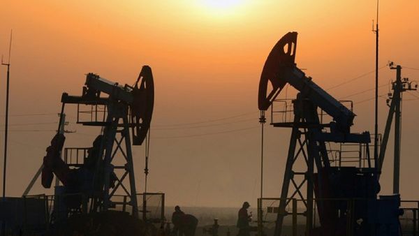 Российский фондовый рынок получает поддержку со стороны нефти Российский фондовый рынок получает поддержку со стороны нефти