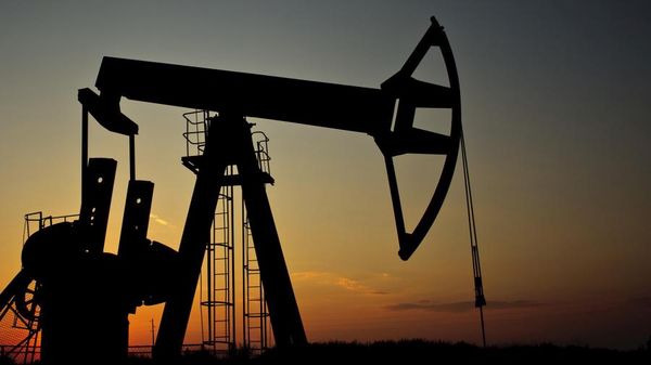 Почему дорожает нефть, эксперт назвал три фактора Почему дорожает нефть, эксперт назвал три фактора