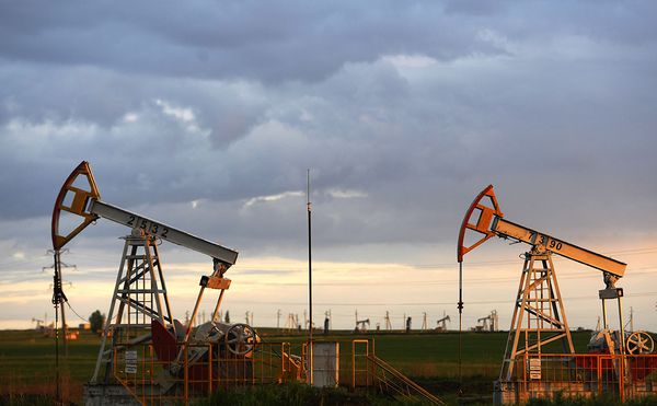 Сколько должна стоить нефть? Сколько должна стоить нефть?