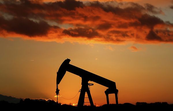 Нефть ожидает пересмотра условий стратегии ОПЕК+ на ближайшее время Нефть ожидает пересмотра условий стратегии ОПЕК+ на ближайшее время