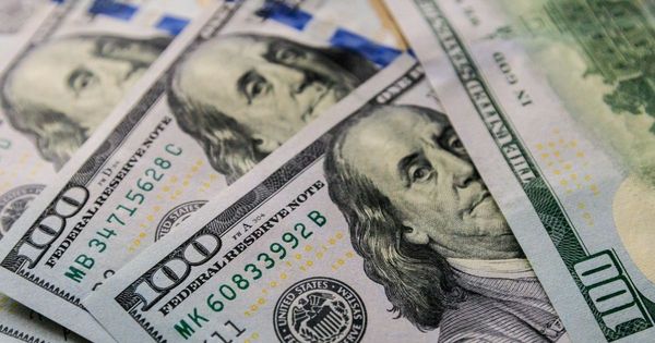 Доллар сильно ослаб после снижения стоимости облигаций США Доллар сильно ослаб после снижения стоимости облигаций США