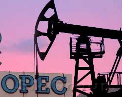 Цена бареля нефти на мировых рынках падает второй день