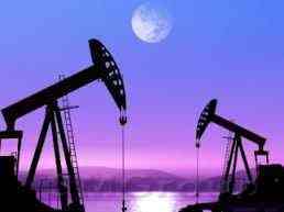 Нефтяные фьючерсы продолжили падение