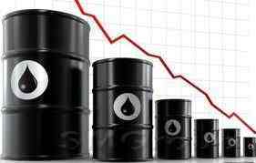 Обзор рынка нефти: WTI crude обвалилась на 7.5%