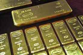 Цены на золото на мировых биржах несут потери