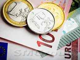 Обзор валютного рынка: Доллар окреп, евро остается под давлением