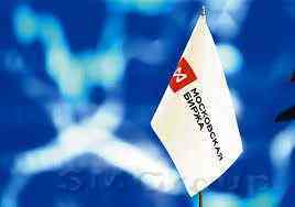 На Московской фондовой бирже рубль укрепляется против валют