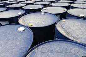 Цены на нефть сдержанно растут