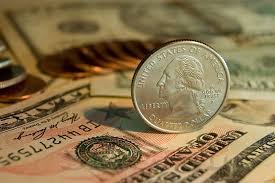 Доллар США ослаб против евро и японской иены после решения ФРС