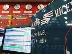 Обвал цен на рынке нефти не повлиял на рубль