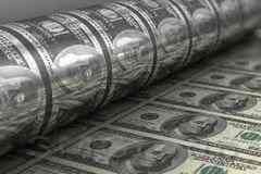 Общий курс на укрепление доллара США сохраняется