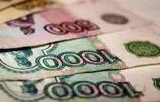 В понедельник рубль существенно дешевеет относительно доллара США