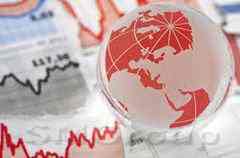 Евро укрепил позиции на снижении объема программы LTRO