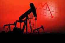 Нефтяное пике и китайские данные давят на рубль