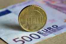 Слабый доллар дал повод укрепиться евро