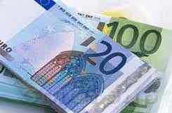 Валютная пара EUR/USD остается под давлением
