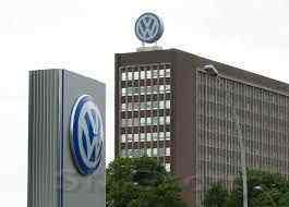 Moody's понизило рейтинг Volkswagen, а S&P оставил компанию на том же уровне