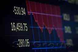 Нефть вновь увела российский рынок в минус