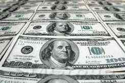 На торгах в Европе американский доллар продолжил наступление