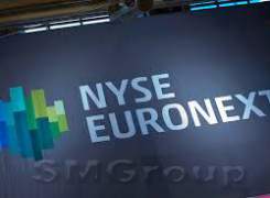 Европа: Распродали акции перед выходными