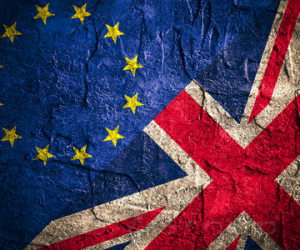 Риски Brexit продолжают постепенно снижаться