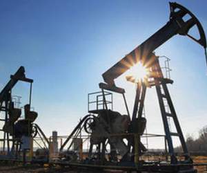 Нефть: Саудовская Аравия заморозит добычу на текущем уровне