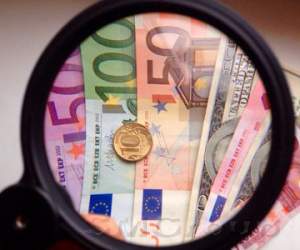 EUR/USD: евро отбился от трендовой линии EUR/USD: евро отбился от трендовой линии